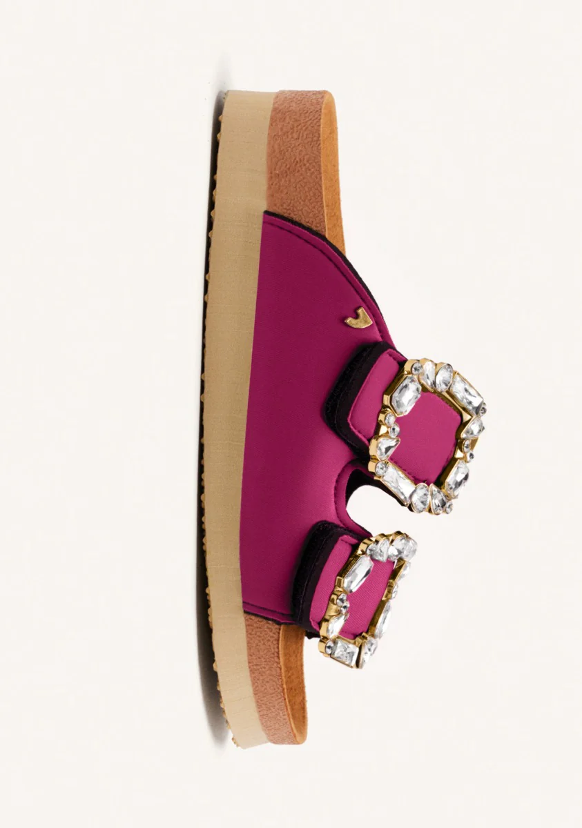 ADERKLAA WOMEN'S FUCHSIA BIO STYLE SANDALS WITH JEWEL EMBELLISHMENT - Image 3