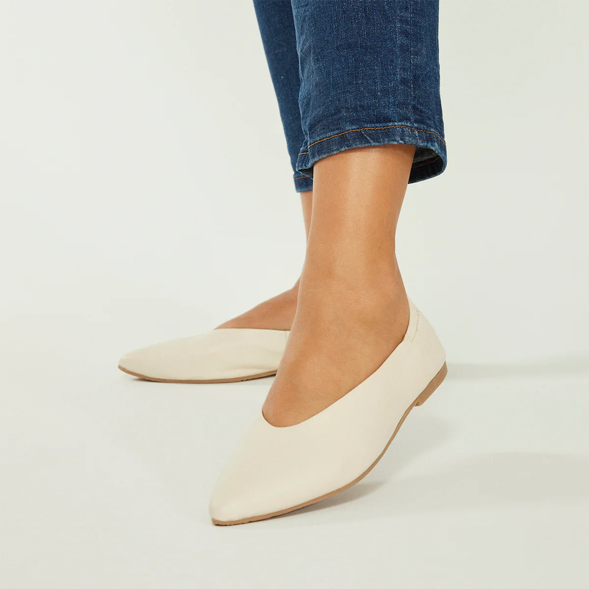 LEATHER BALLET FLATS - Image 5