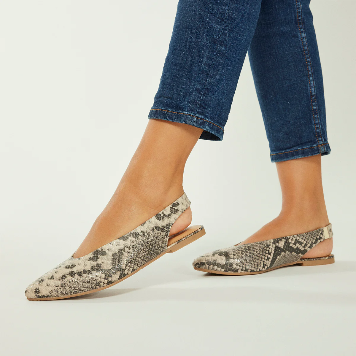 ANIMAL PRINT LEATHER SLINGBACK BALLET FLATS - Image 5