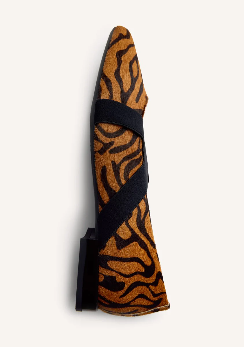 ANIMAL PRINT LEATHER BALLET FLATS MILACA - Image 4