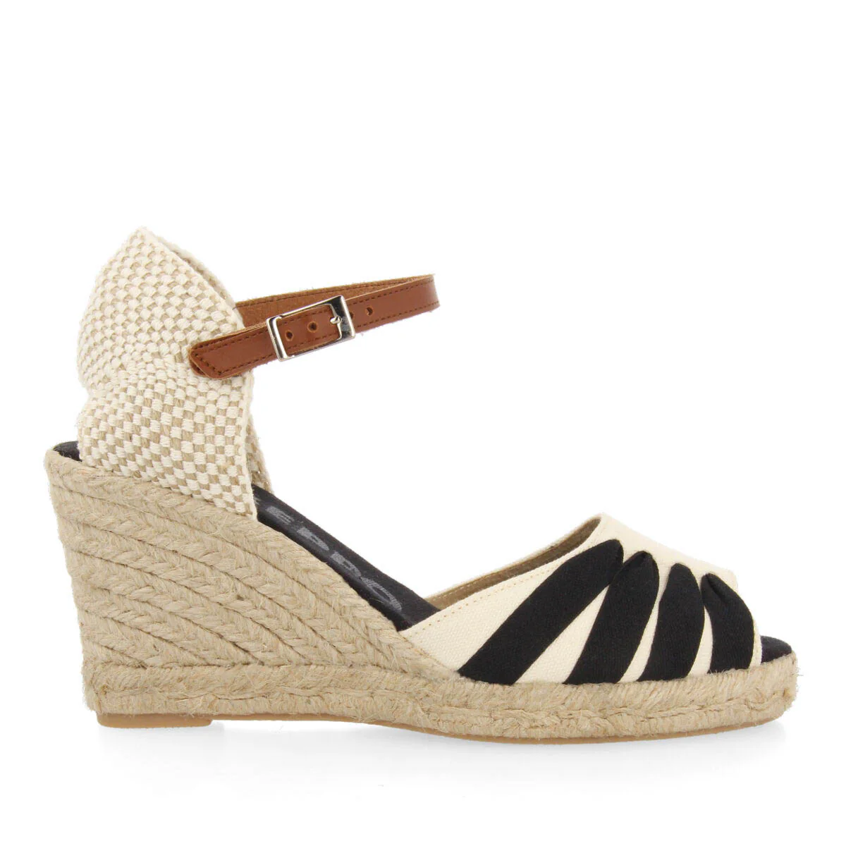 Araya women's black espadrilles with jute wedges