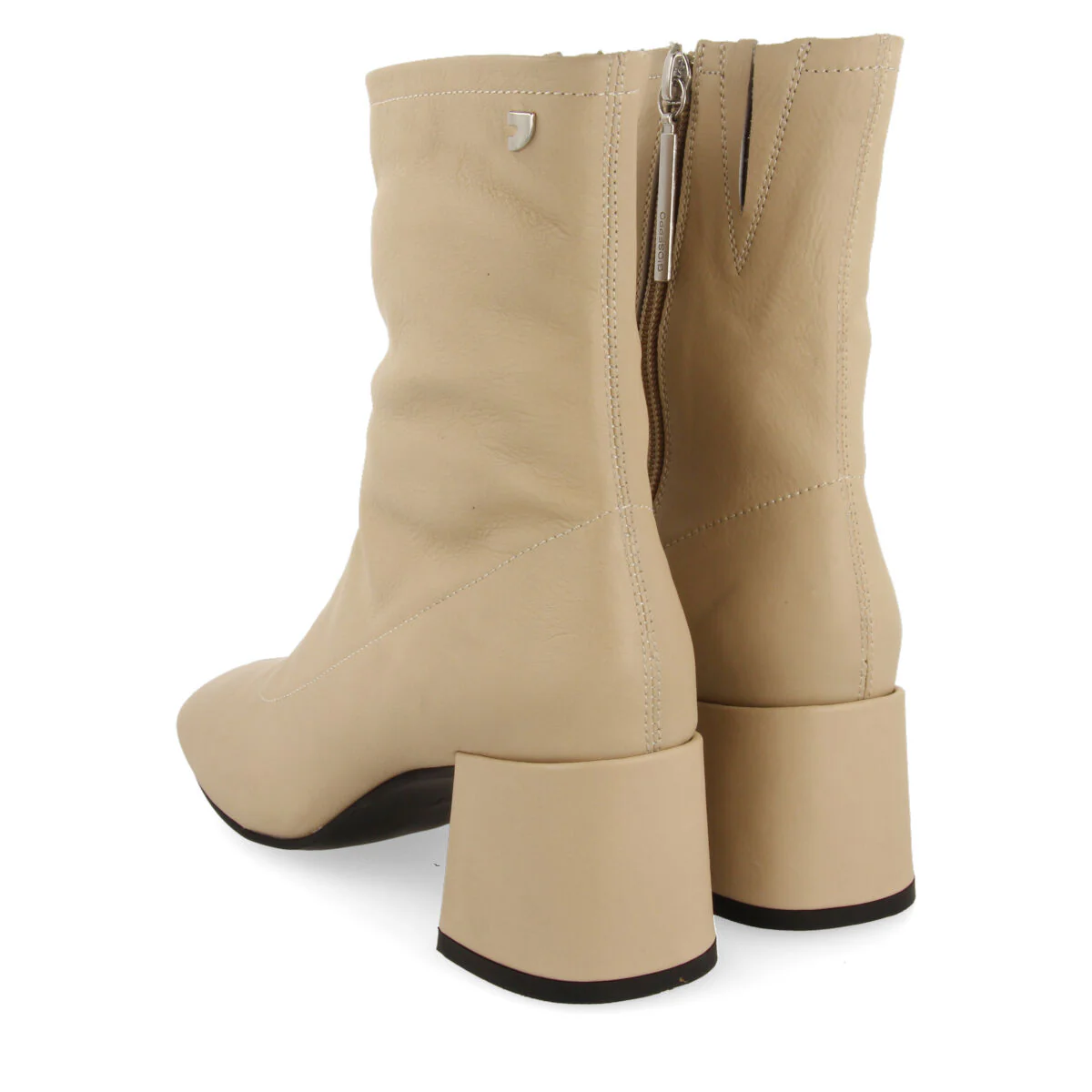 Artas women's cream leather ankle boots with mid heels and round toes - Image 4