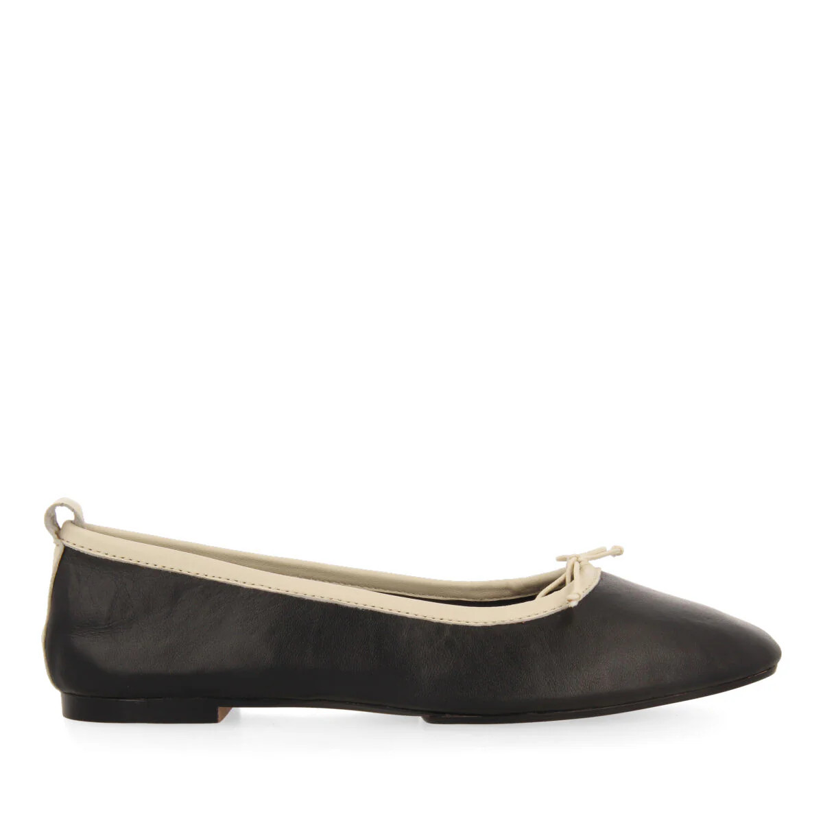 Aspley women's black leather ballet flats with cutwork
