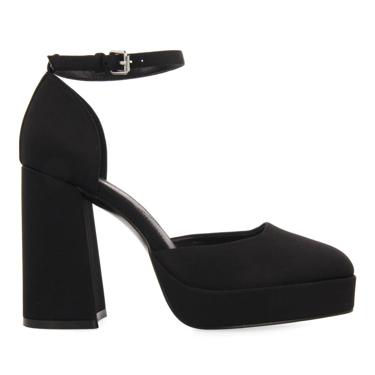 Assynt women's black shoes with wide heels and platforms