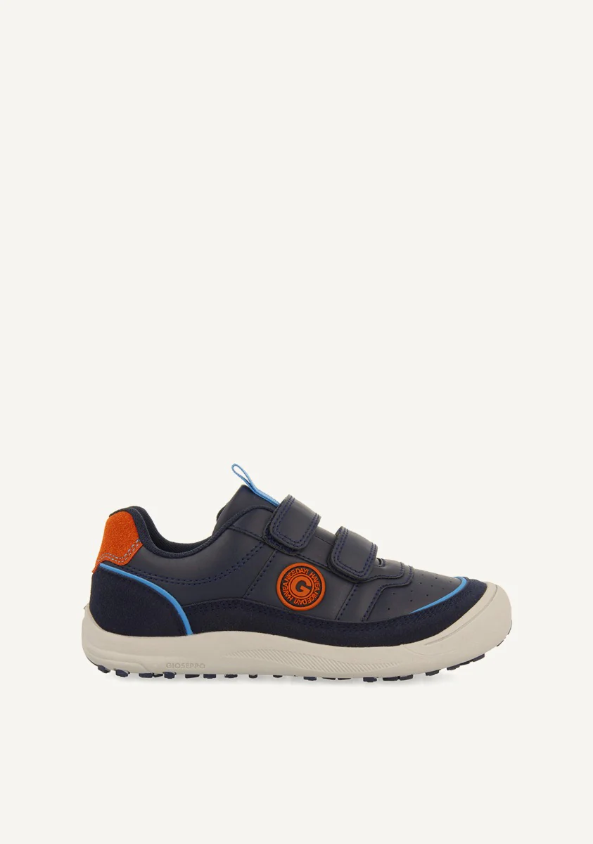 BASKET STYLE SPORTS SHOES