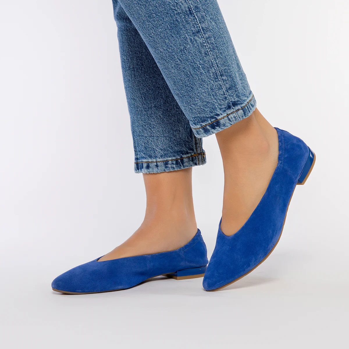 BLUE LEATHER BALLERINAS WITH POINTED TOE AND RUFFLED HEEL FOR WOMEN GAGEAC - Image 2