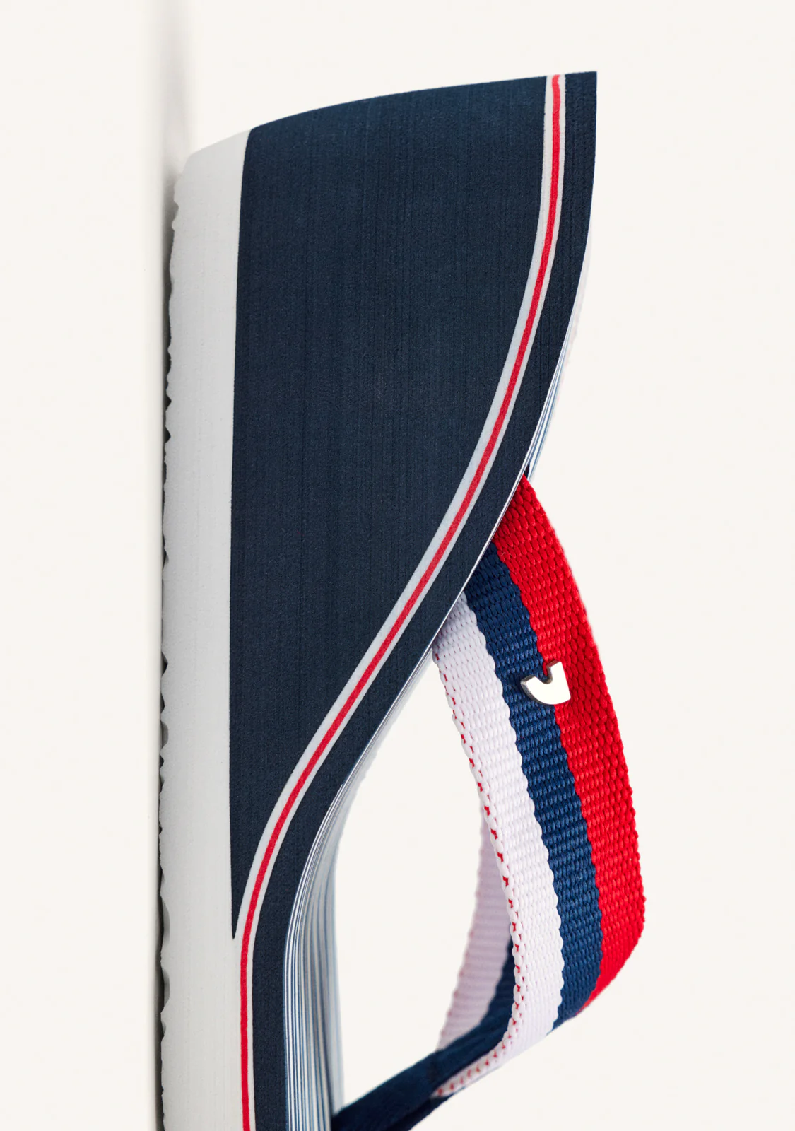 Blue tongue sandals for woman CASIS - Image 4
