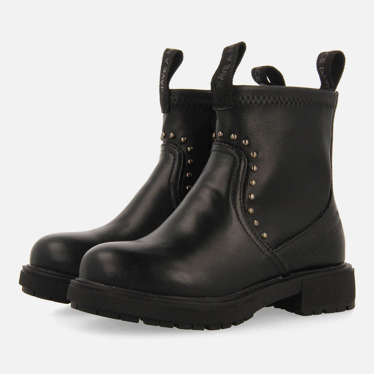 BOOTS WITH PREBLE NAILS - Image 2