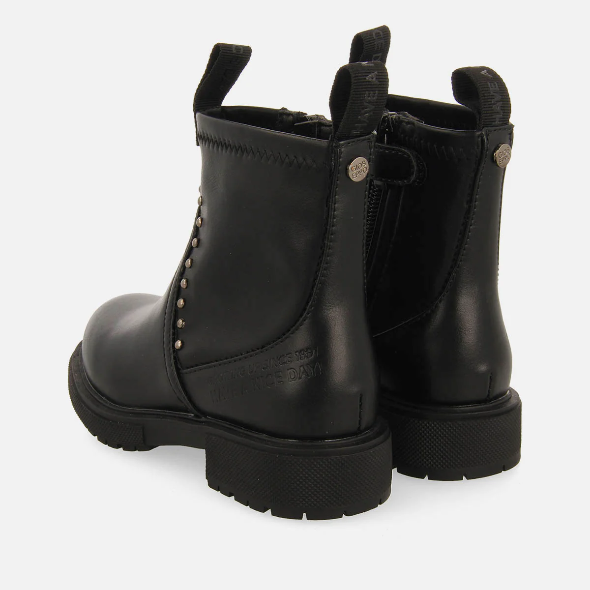 BOOTS WITH PREBLE NAILS - Image 3