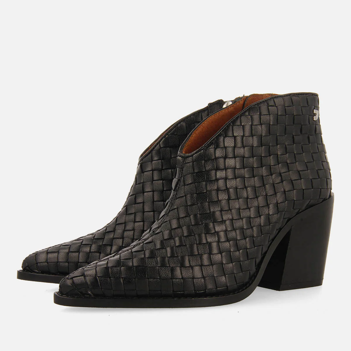 BRAIDED LEATHER ANKLE BOOTS WITH HEEL TAMASI - Image 2
