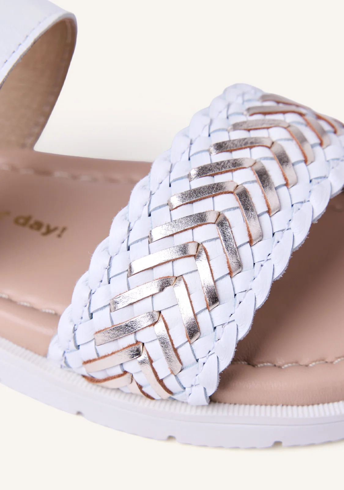 BRAIDED SHINY LEATHER SANDALS GEITA - Image 4