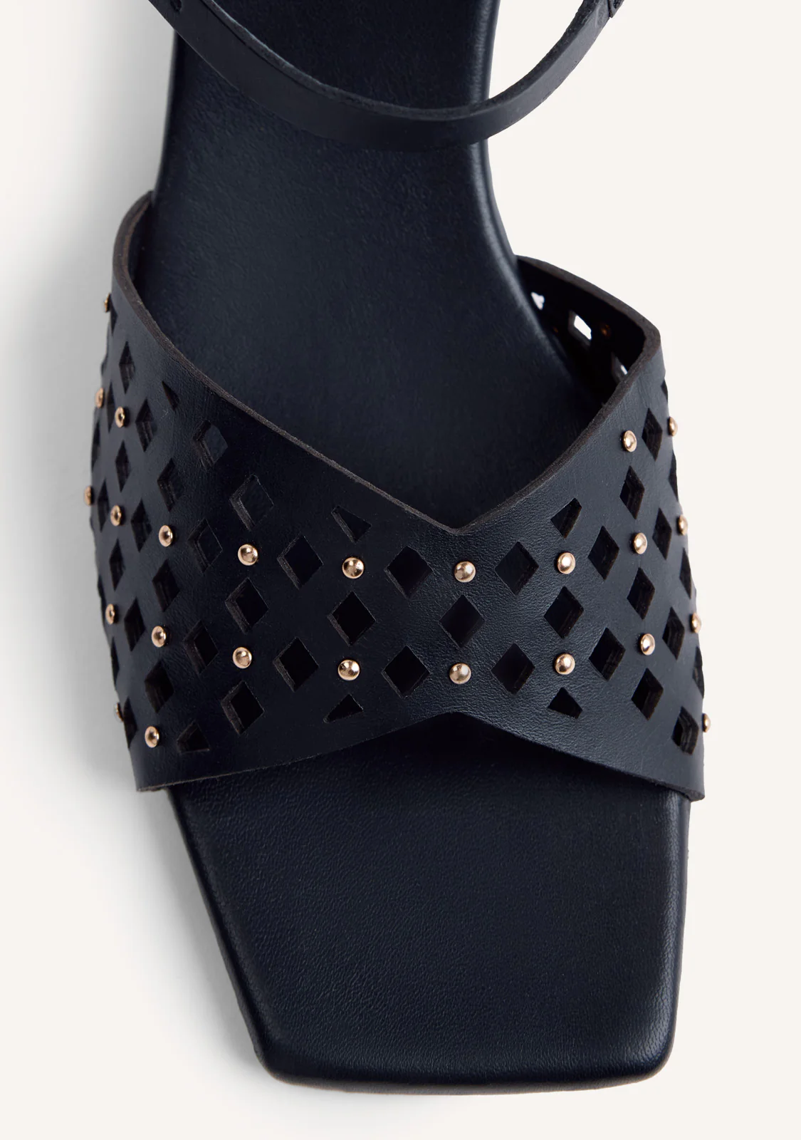 CUT-OUT AND STUDDED LEATHER HEELED SANDALS PESHTIGO - Image 3