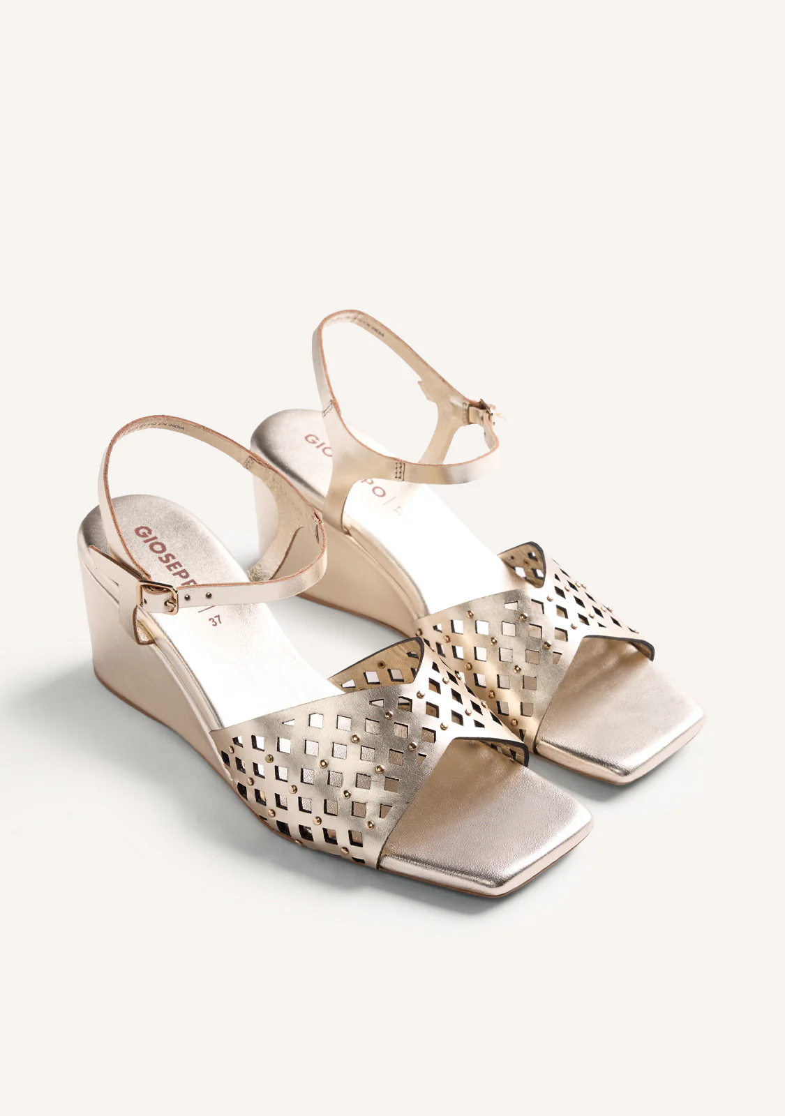 CUT-OUT AND STUDDED LEATHER HEELED SANDALS PESHTIGO - Image 2
