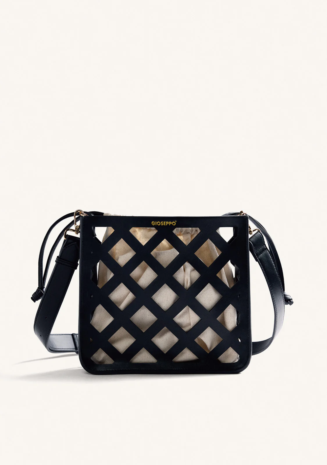 CUT-OUTS BUCKET BAG TACURONG