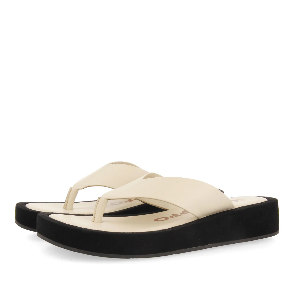 Domats women's sandals with thick soles and an off-white strap - Image 3