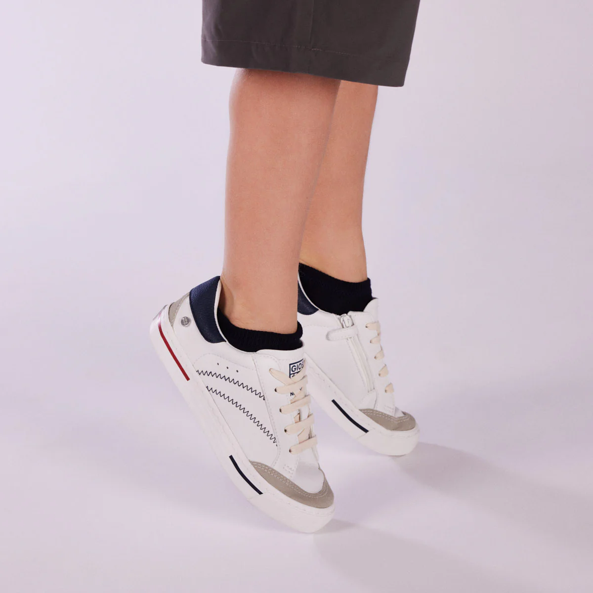 Favaios boys white sneakers with blue topstitching - Image 2