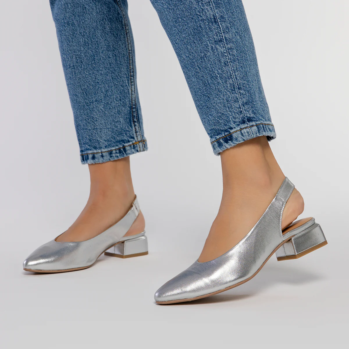 FLAT SILVER LEATHER BALLET FLATS FOR WOMEN OBROVAC - Image 2