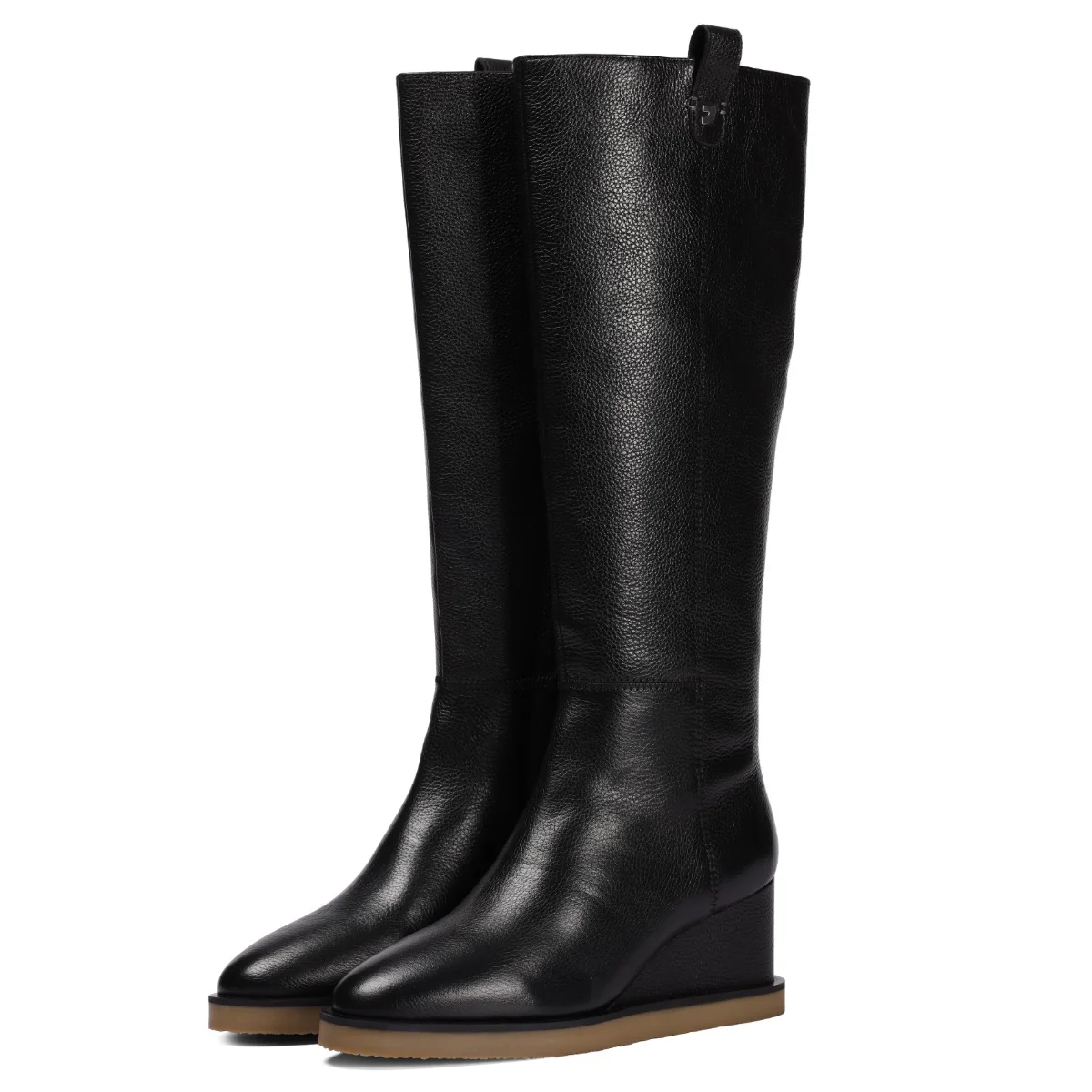Freuchie women's black leather boots with wedges - Image 3