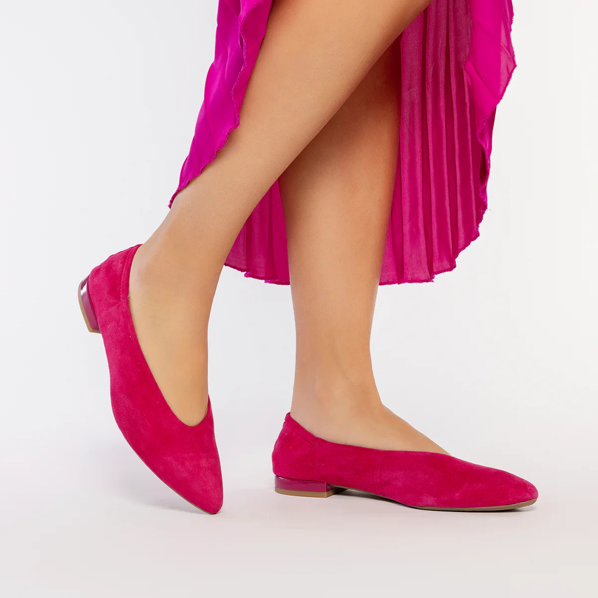 FUCHSIA COLORED LEATHER BALLERINAS WITH POINTED TOE AND RUFFLED HEEL FOR WOMEN GAGEAC - Image 2