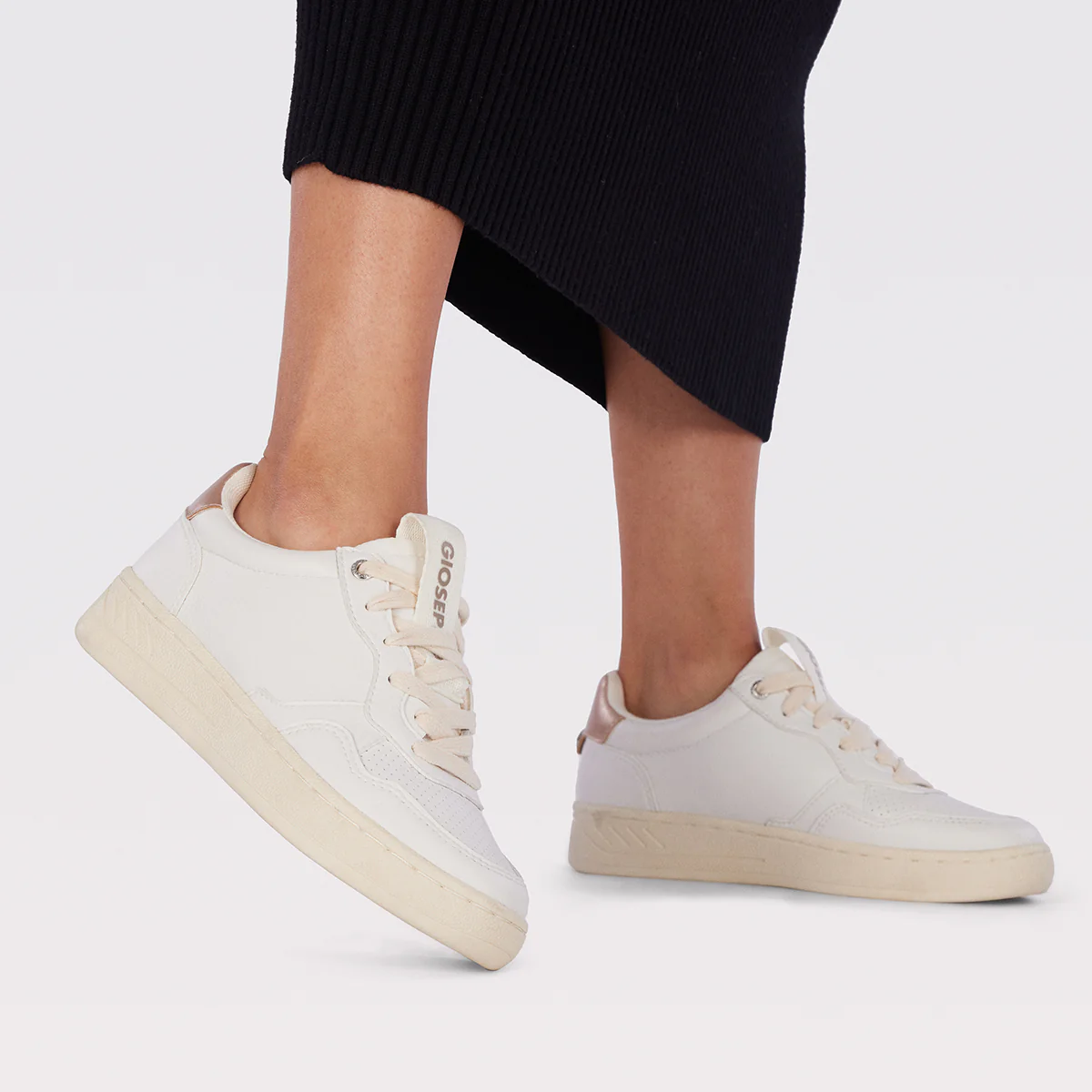 Fulton women's white retro sneakers - Image 2