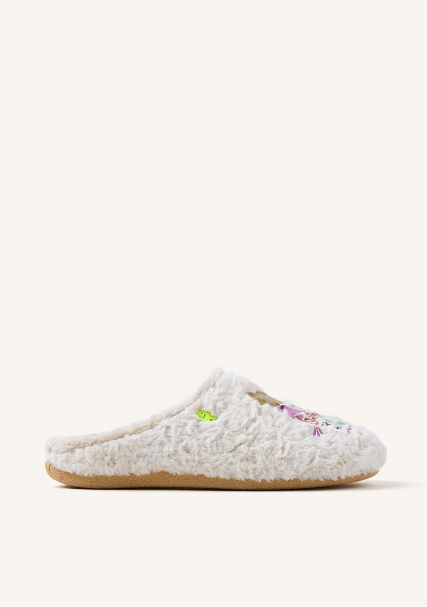 FUR HOUSE SLIPPERS PHRASE PANCRAS