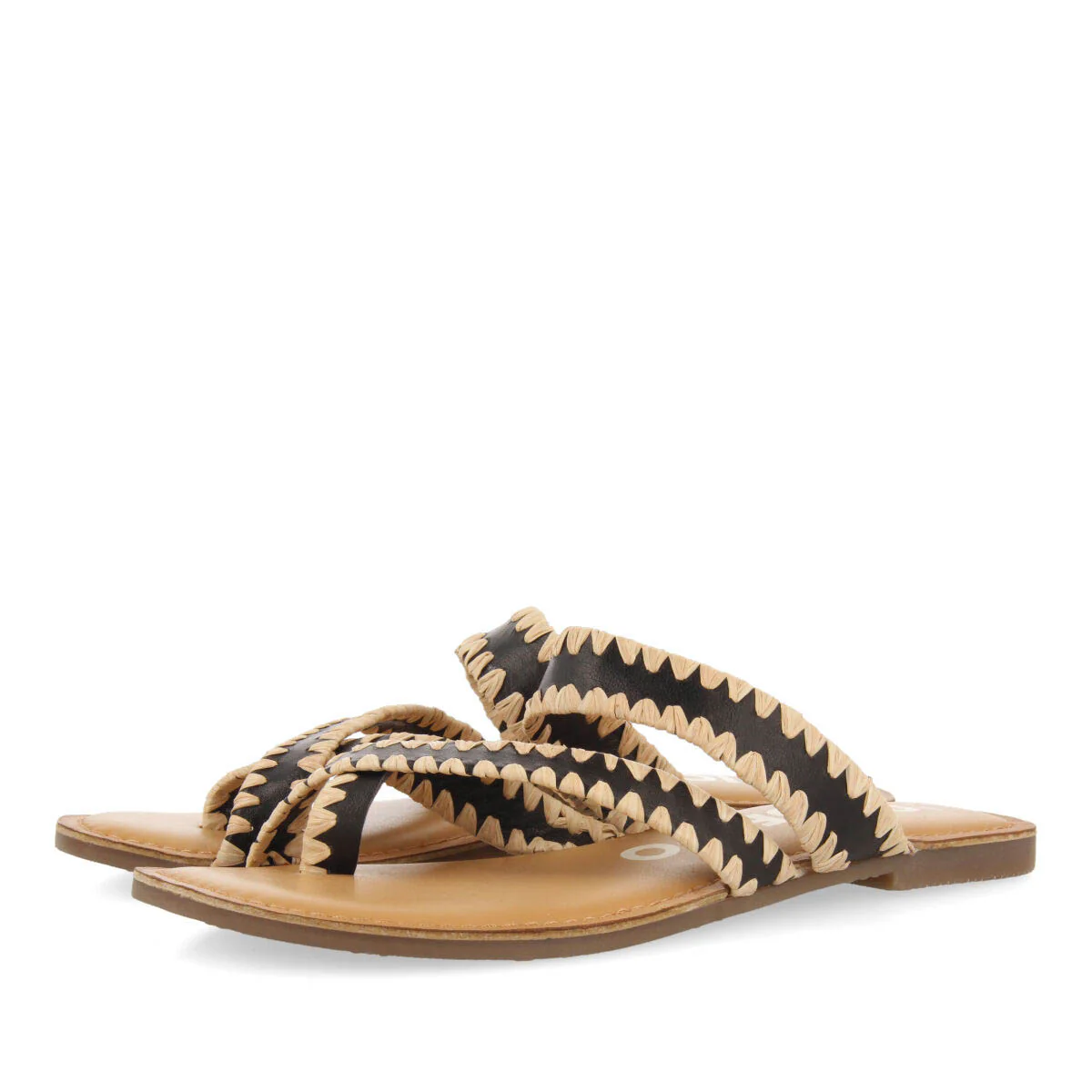 Goias women's black leather sandals with decorative raffia stitching - Image 2
