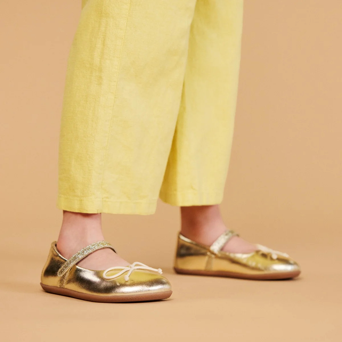 GOLDEN GLITTERY BALLET FLATS WITH BOW EMBELLISHMENT FOR GIRLS AND BOYS ANNSVILLE - Image 5