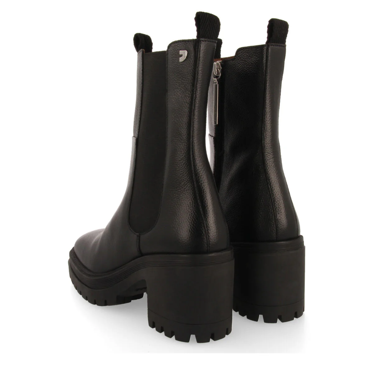 Horsens women's black chelsea boots with heeled track soles - Image 5