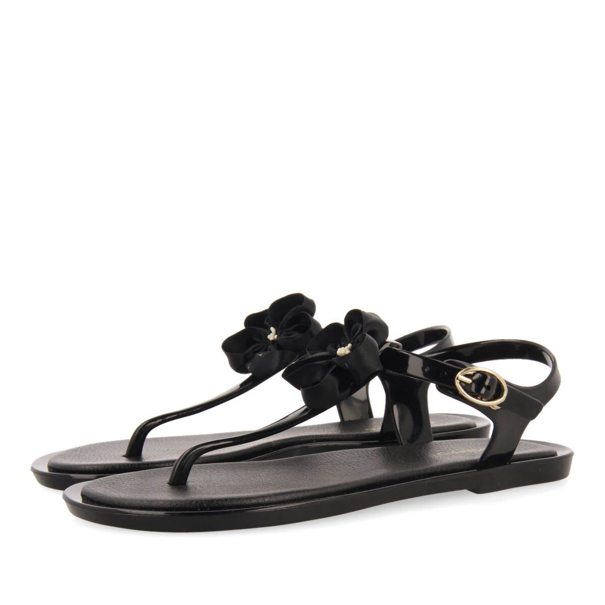 Itaucu women's black sandals with details - Image 2
