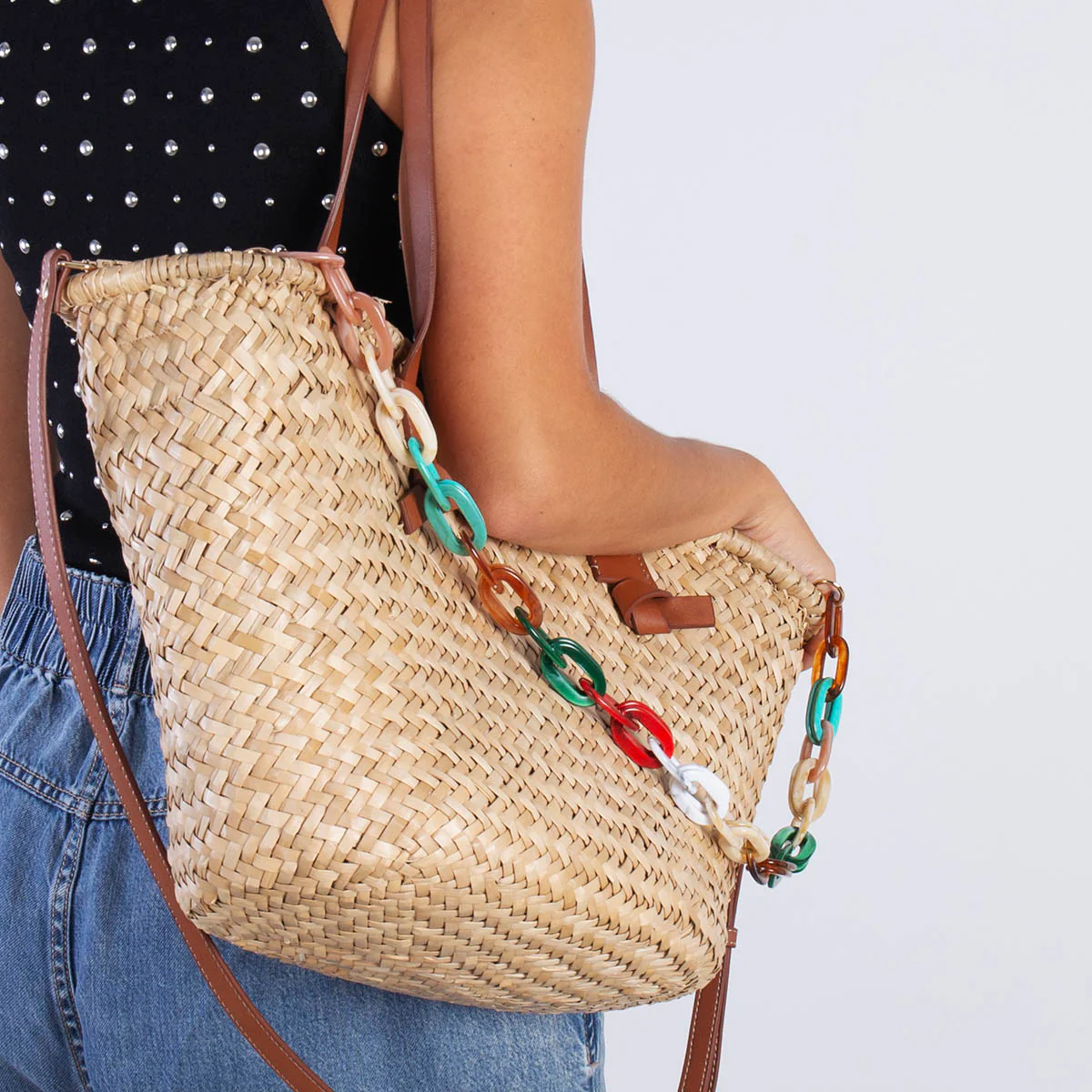 LEATHER COLOR BASKET WITH MULTICOLOR CHAIN DESTIN - Image 3
