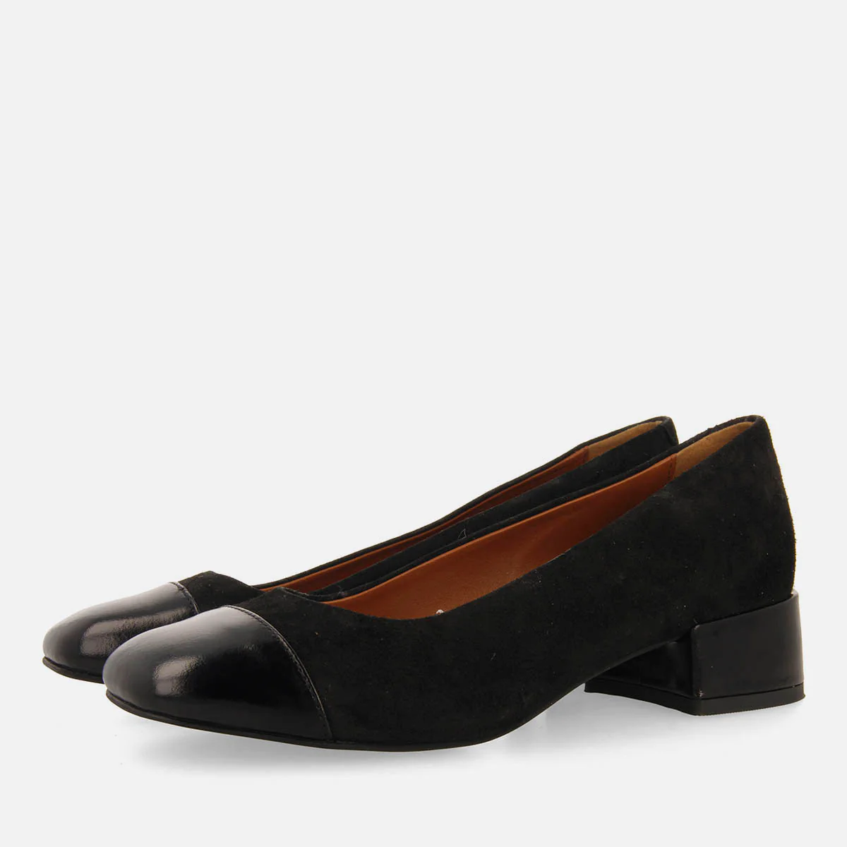 LEATHER PUMPS MODRA - Image 3