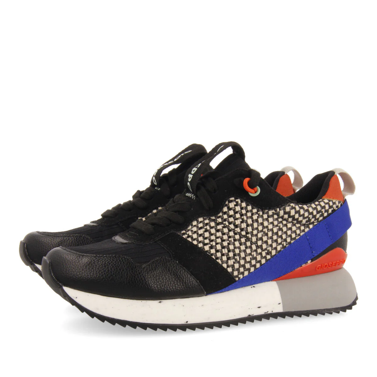 Luzon women's black sneakers with textures and details - Image 2