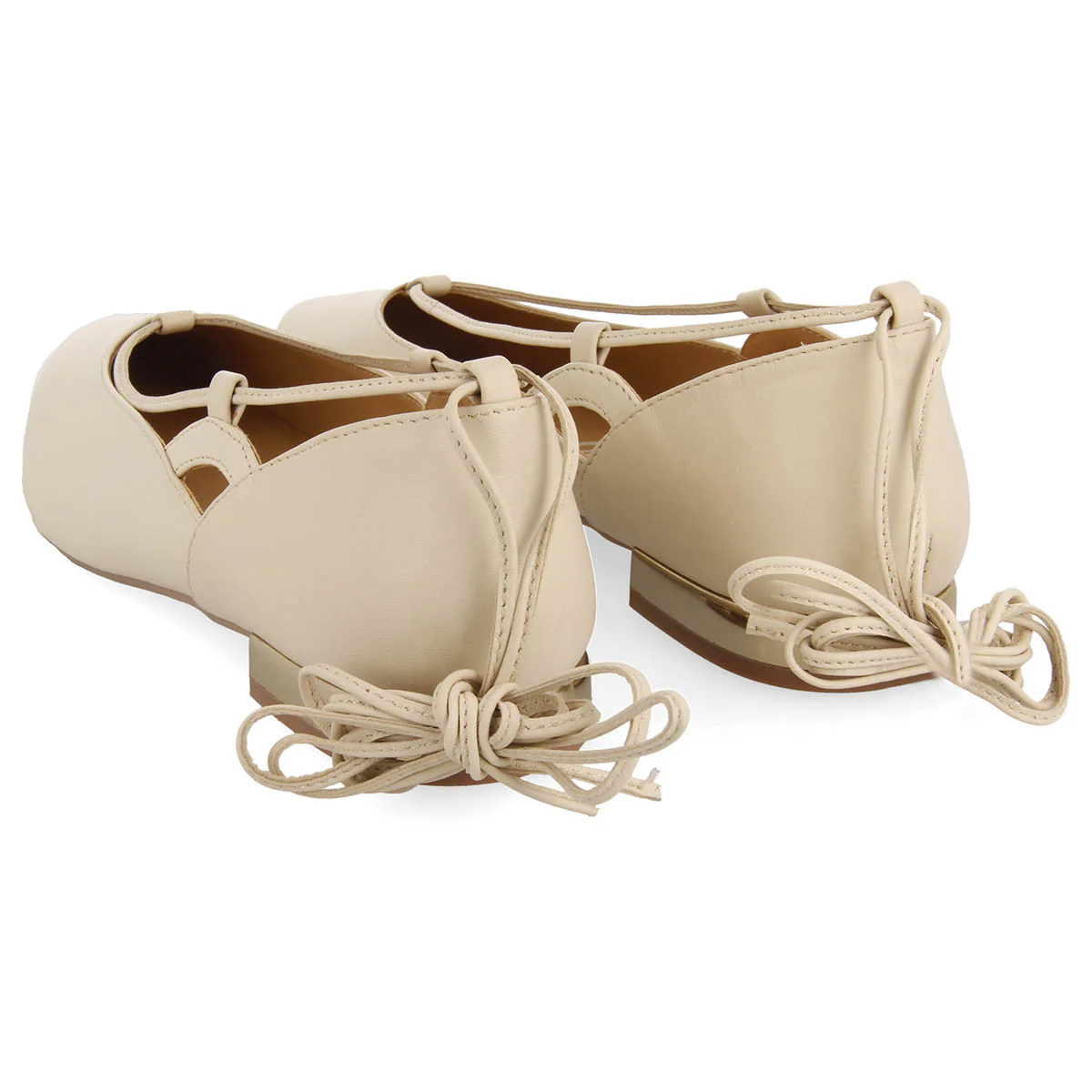 Maringa women's off-white leather ballet flats with laces - Image 4