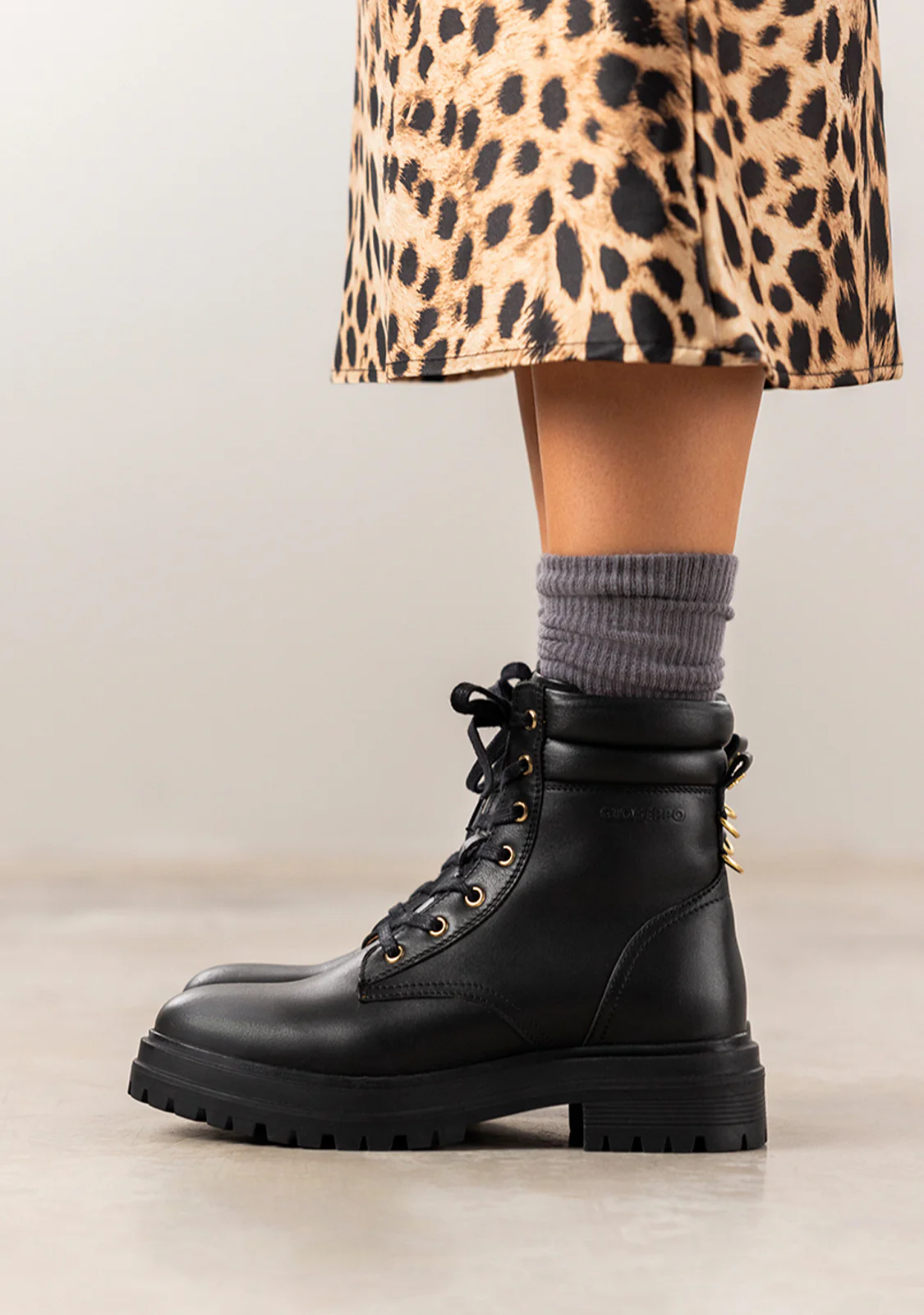 MILITARY STYLE LEATHER BOOTS WITH TRACK SOLE BERKSHIRE - Image 2