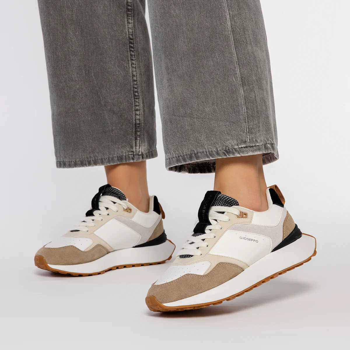 OFF-WHITE RETRO INSPIRED LEATHER SNEAKERS FOR WOMEN ELFERS - Image 2