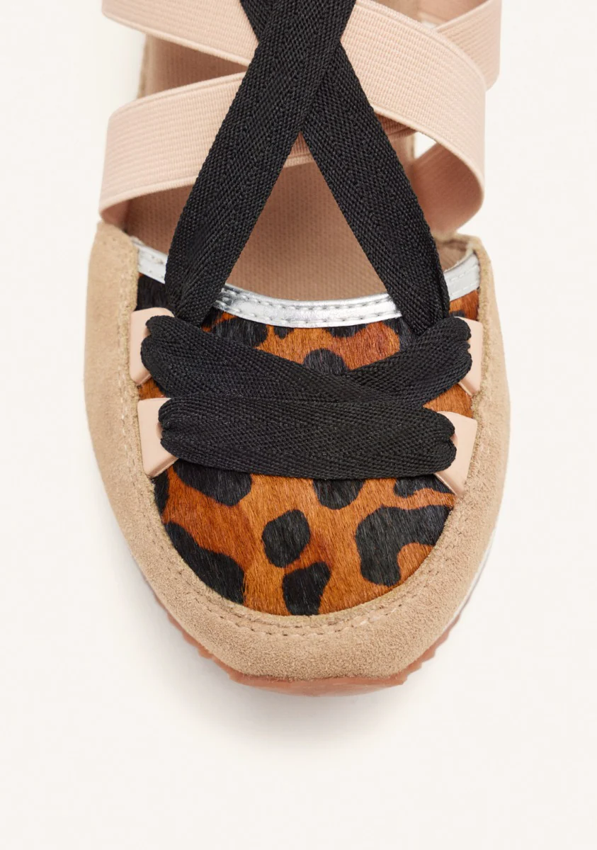 OPEN COW LEATHER SNEAKERS WITH RAFFIA WEDGE LUDLOW - Image 3