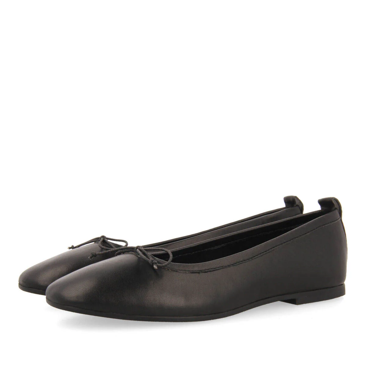 Pierbach women's black leather ballet flats - Image 3