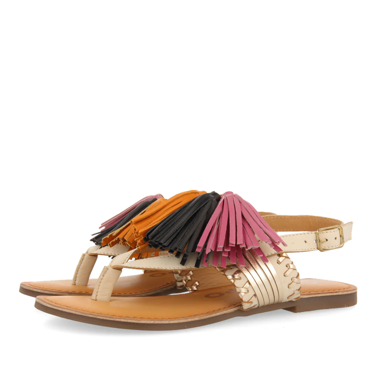 Piritu women's white and gold sandals with tassels - Image 2