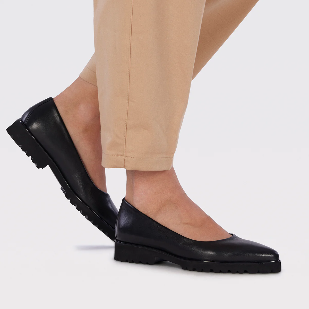 Sauchie women's black leather ballet flats with track soles - Image 3