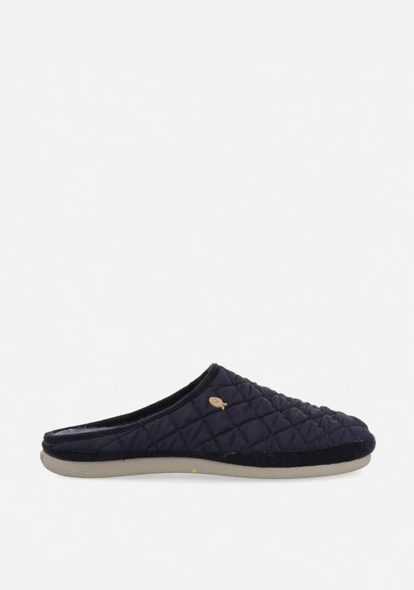 STAFFORD PADDED SLIPPERS
