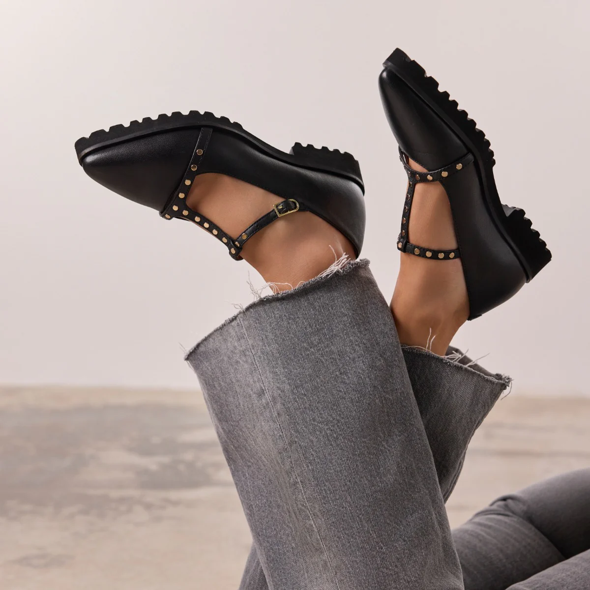 STUDDED LEATHER BALLET FLATS WITH TRACK SOLE WAYLAND - Image 2