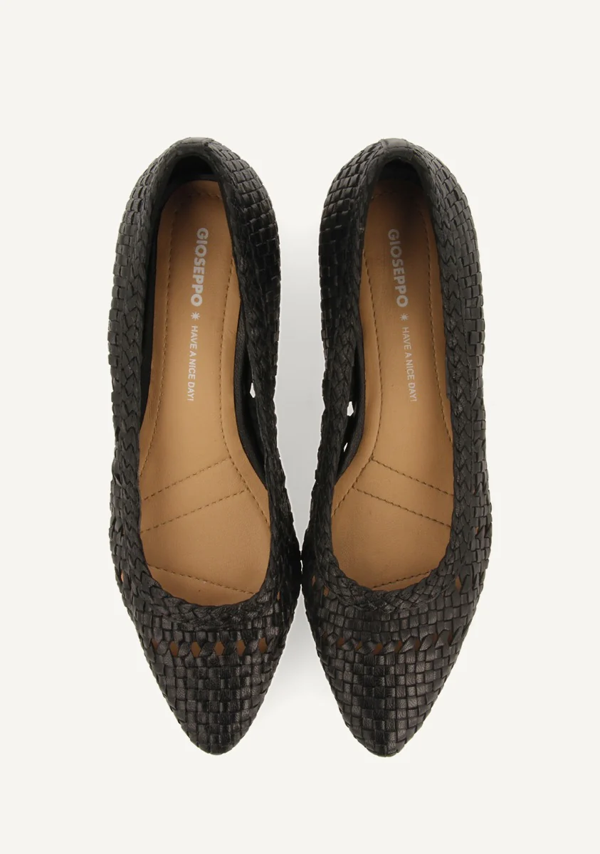 STUDDED LEATHER COURT SHOES MAGLOD - Image 4