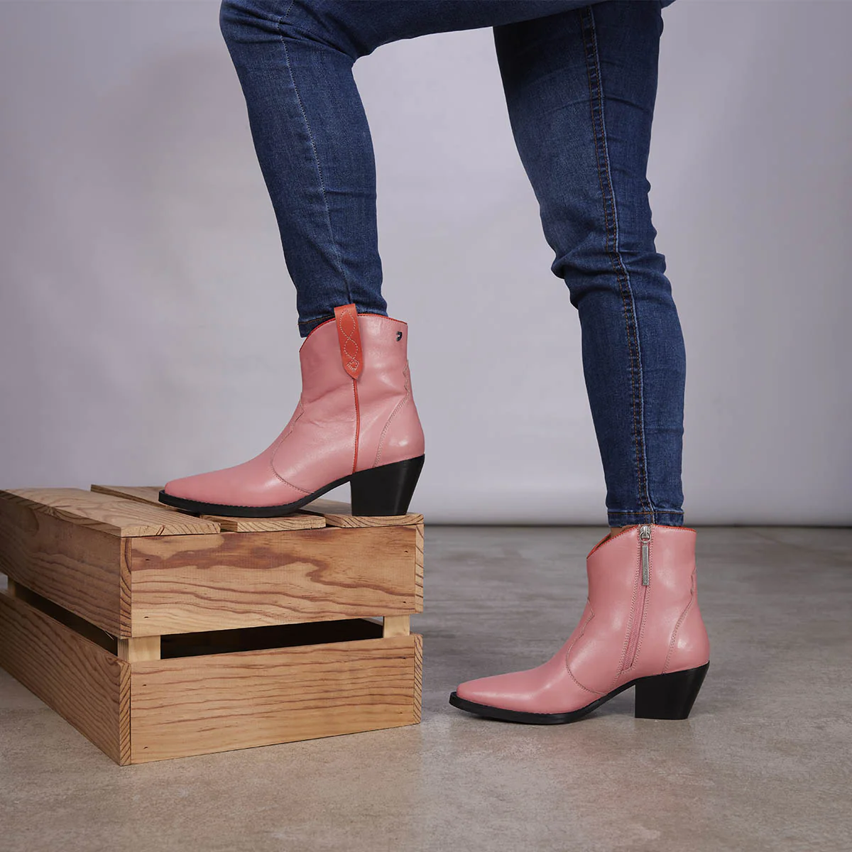 Sylte women's pink leather cowboy boots - Image 5
