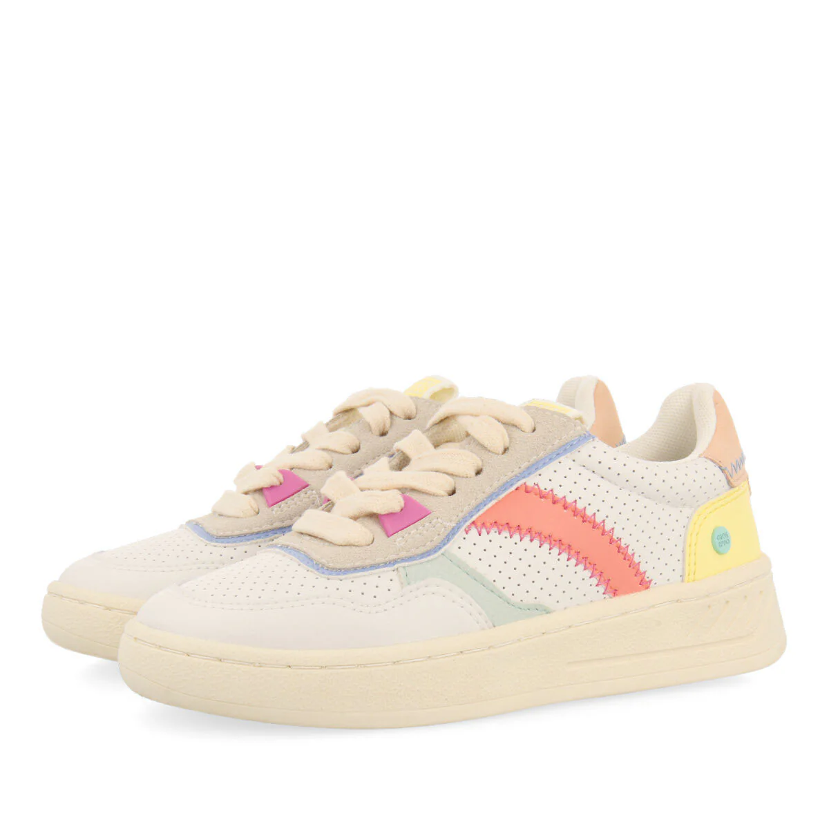 Tabai girls white sneakers withastel touches - Image 2