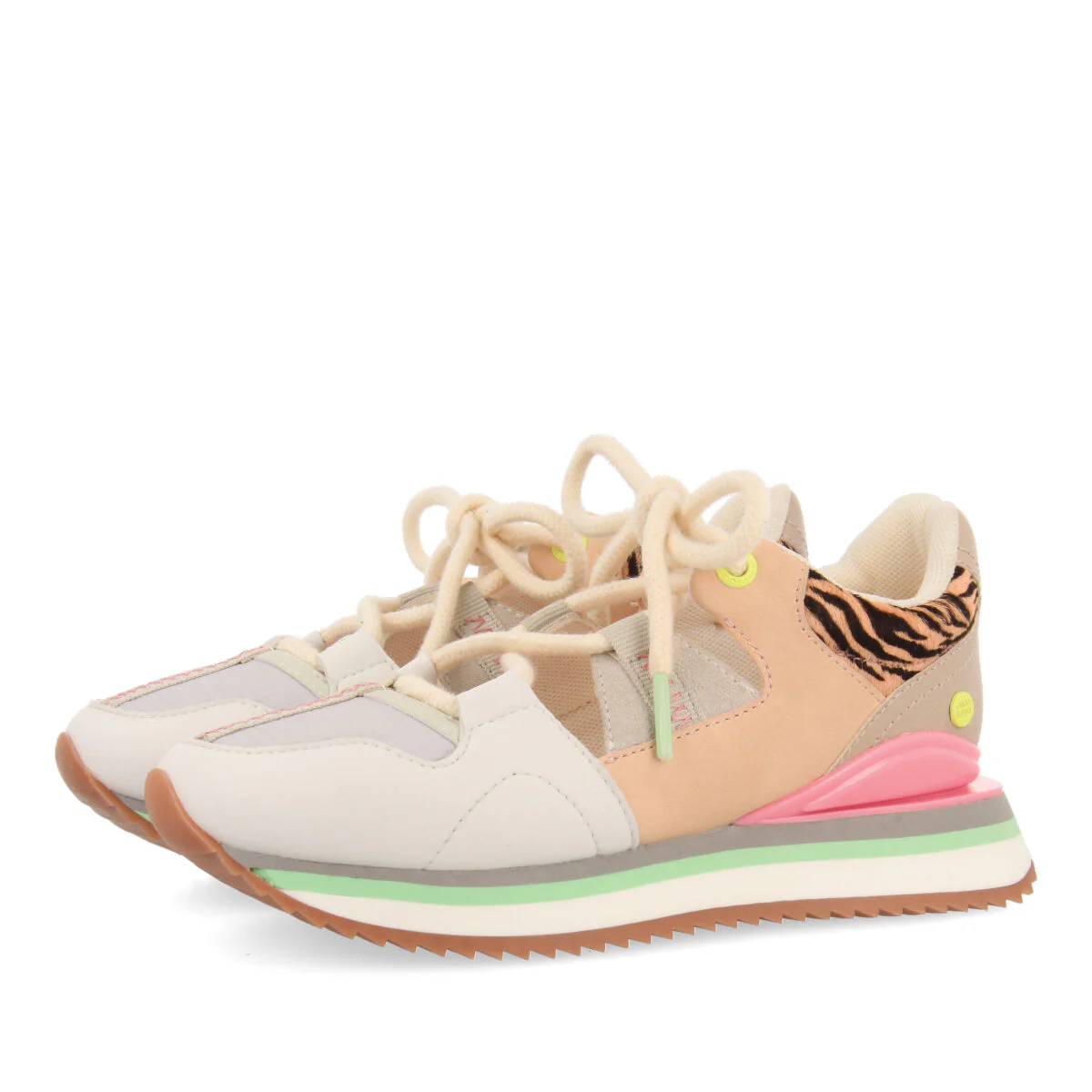 Vigan girls semi open zebrarint sneakers - Image 2