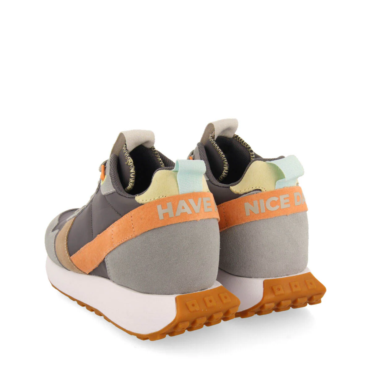 Vincly women's grey retro-style sneakers with inner wedges - Image 4