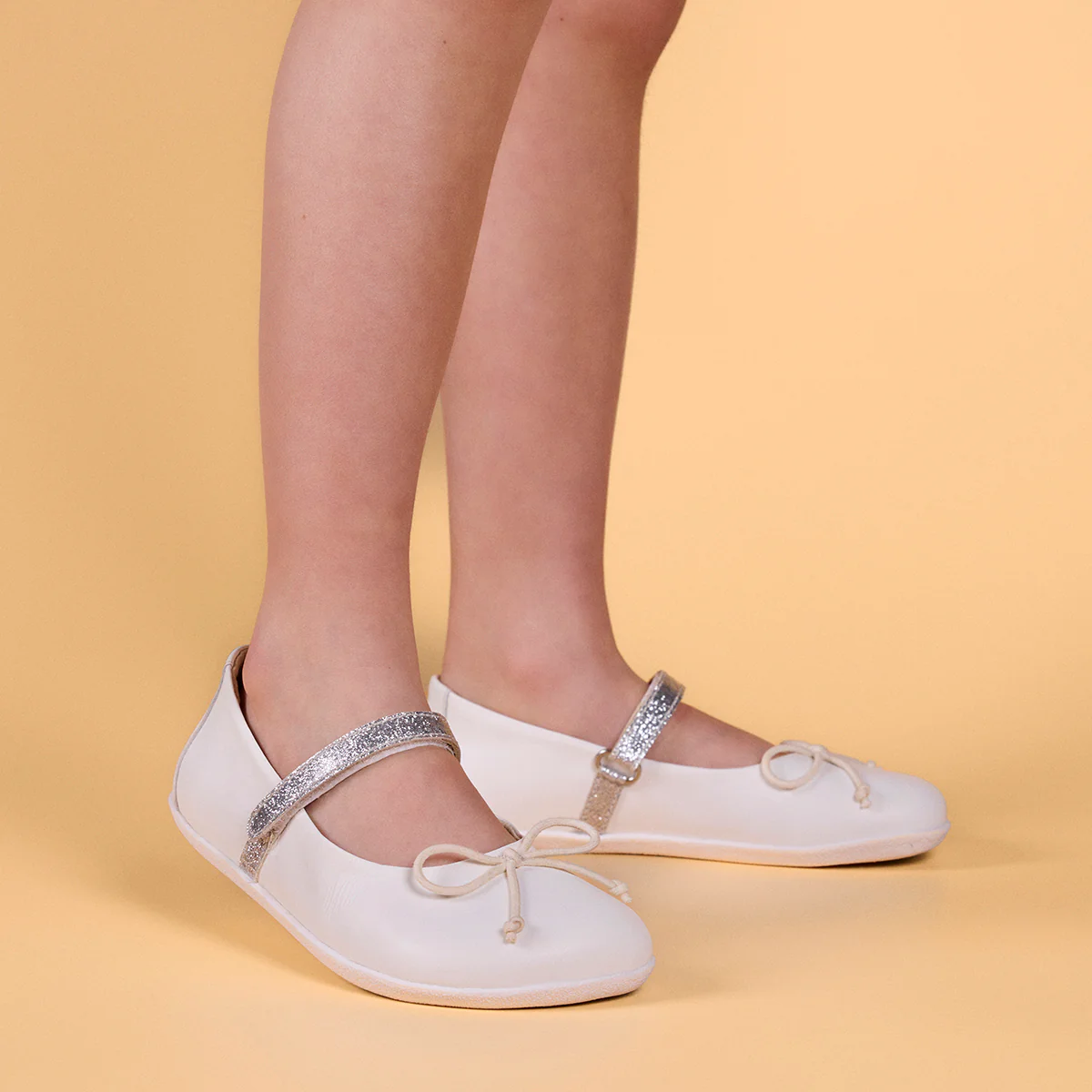 WHITE GLITTERY BALLET FLATS WITH BOW EMBELLISHMENT FOR GIRLS AND BOYS ANNSVILLE - Image 5